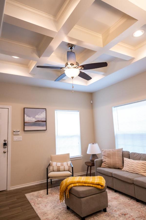 Fabulous King Size Bed In A Gated Neighborhood! Edinburg Exterior foto