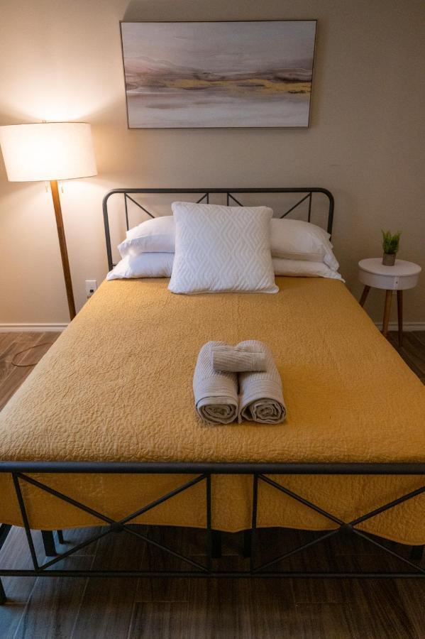 Fabulous King Size Bed In A Gated Neighborhood! Edinburg Exterior foto